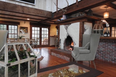 Cottage living room